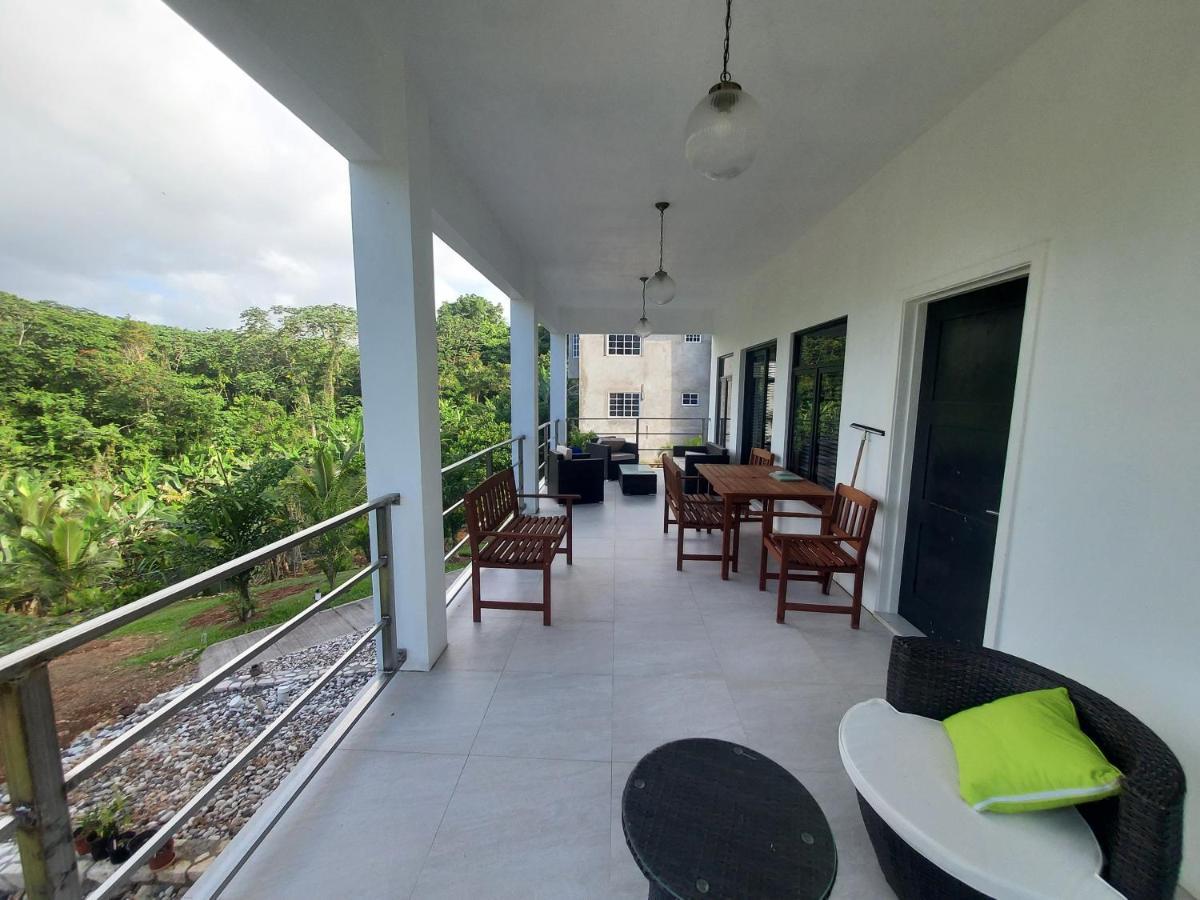 The Willow Apartment Ocho Rios Exterior photo